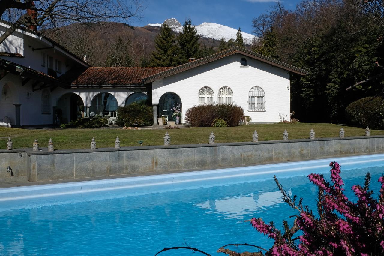 Villa La Vittoria Pollone Exteriör bild
